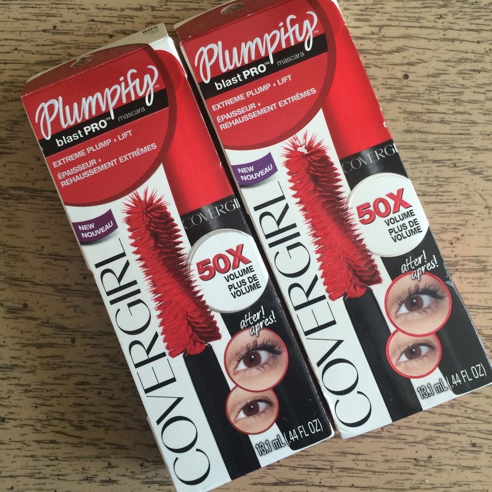 Covergirl Plumpify  Blast Pro Mascara  Very Black
